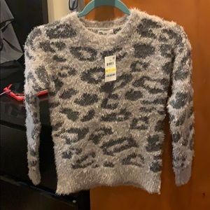 Girls sweater size medium never worn with tags